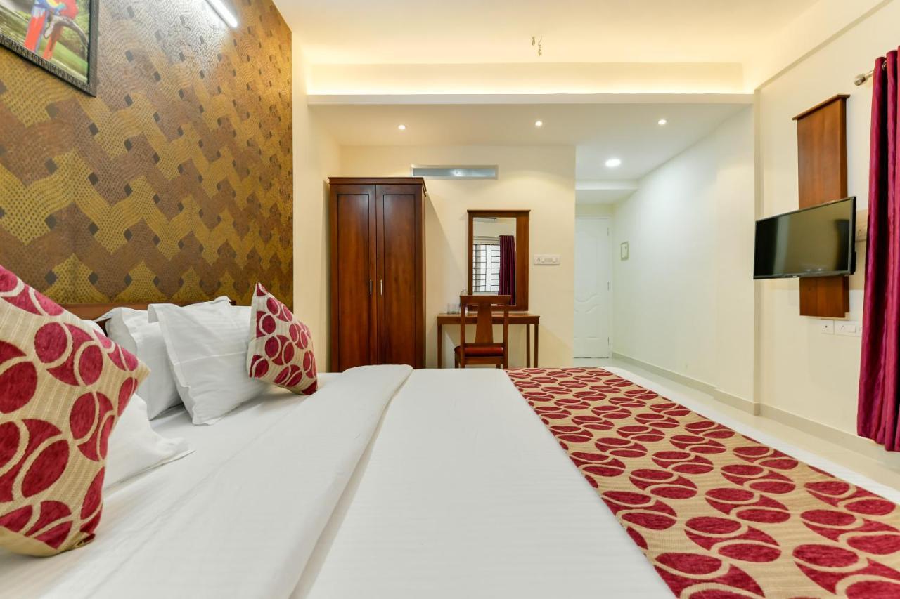 Hotel Hilite Inn Kochi Bagian luar foto