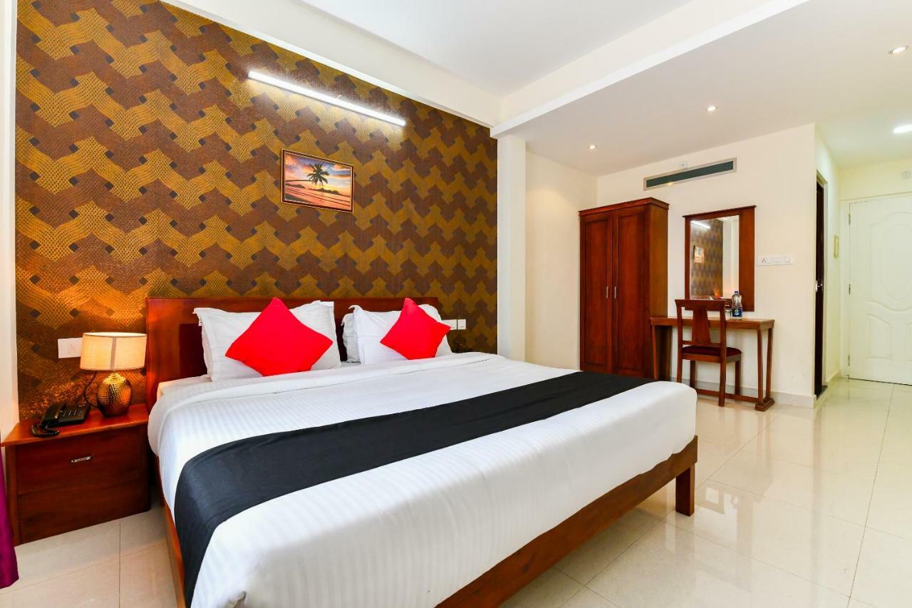 Hotel Hilite Inn Kochi Bagian luar foto