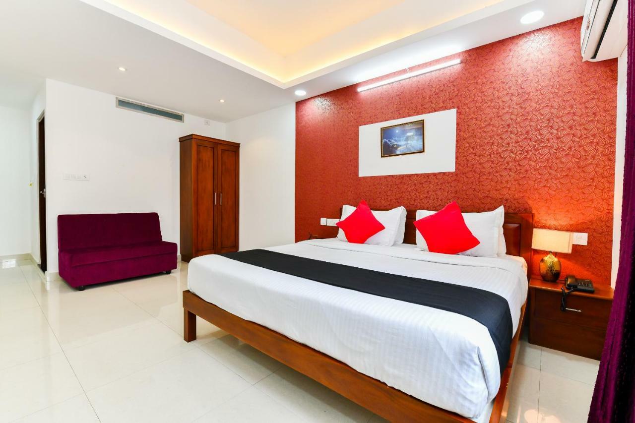 Hotel Hilite Inn Kochi Bagian luar foto