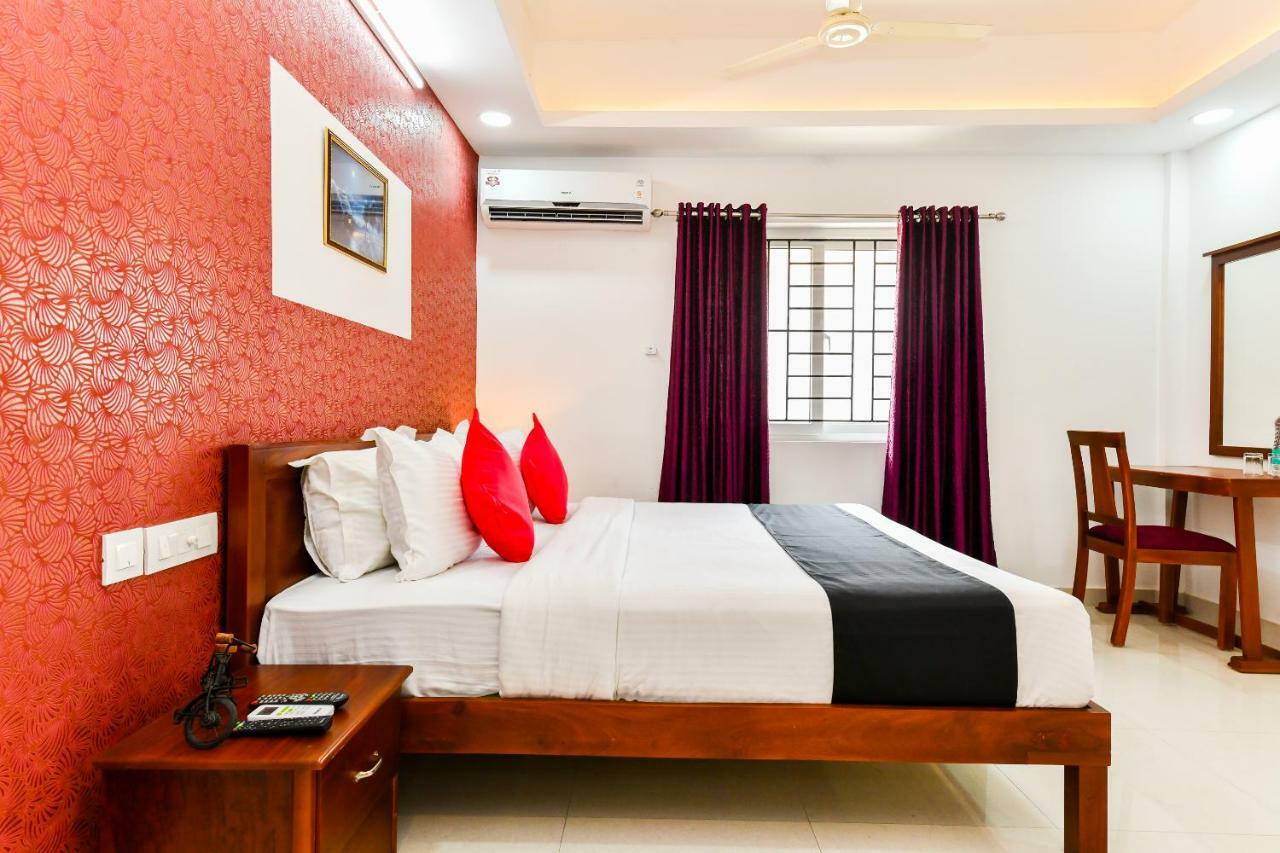 Hotel Hilite Inn Kochi Bagian luar foto