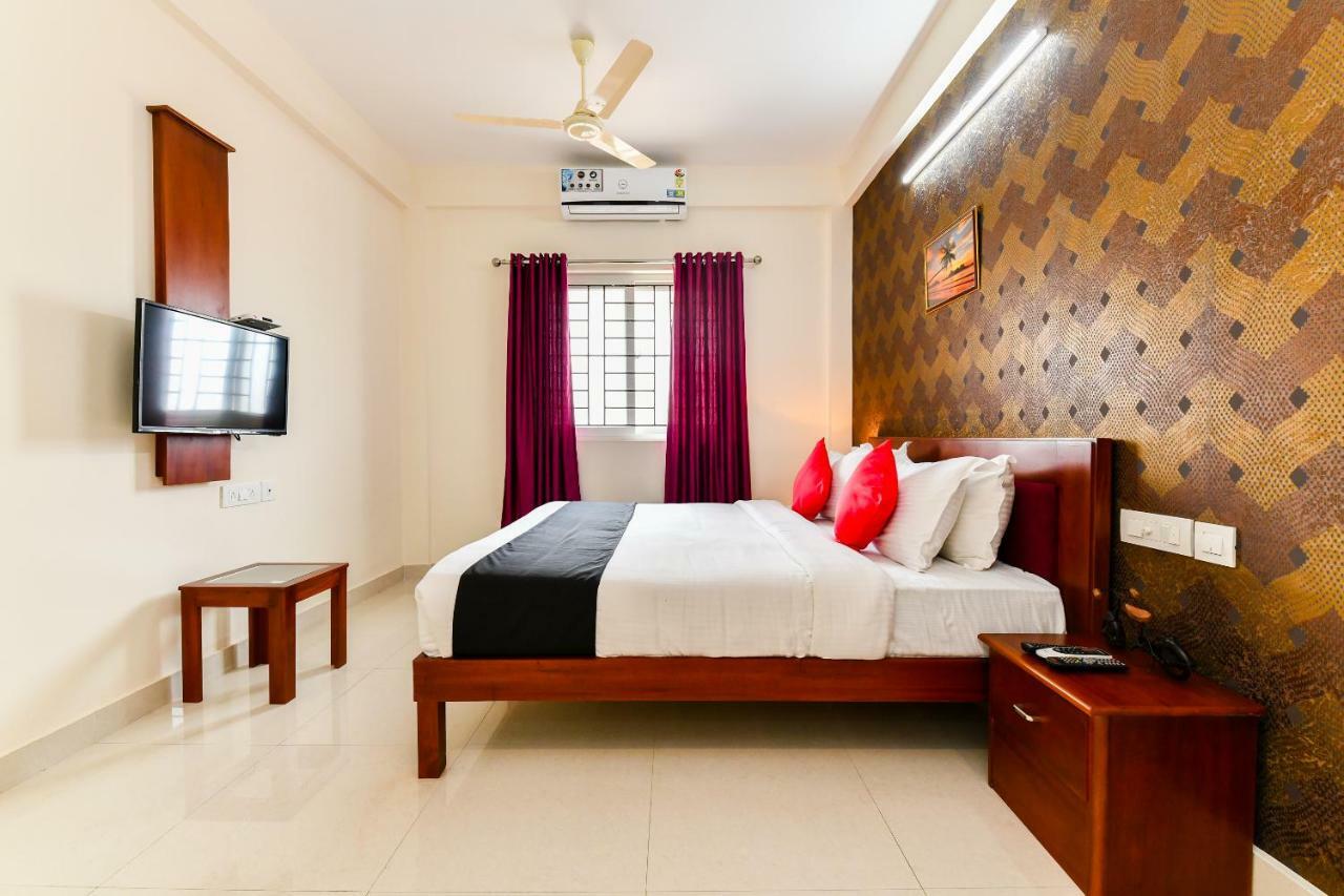 Hotel Hilite Inn Kochi Bagian luar foto